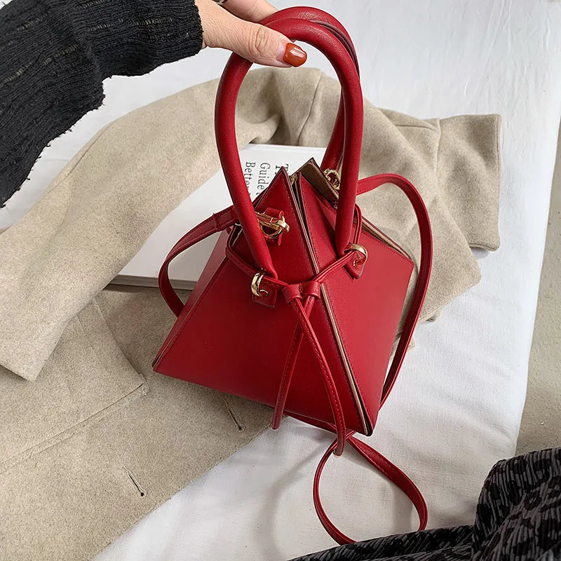 2021 New Designer Bags Famous Brand Triangle Shape chain bucket cross body bucket hand bags women handbags-meg BEST buys