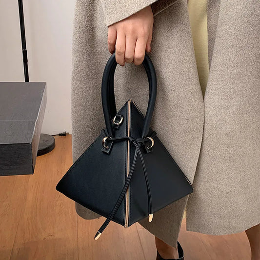 2021 New Designer Bags Famous Brand Triangle Shape chain bucket cross body bucket hand bags women handbags-meg BEST buys